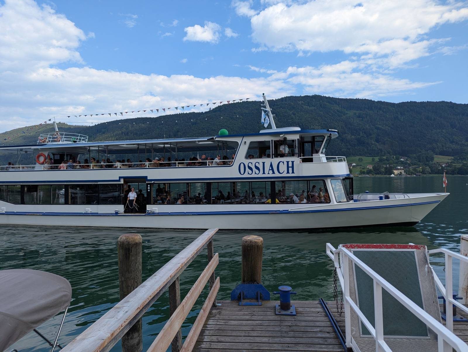 MS Ossiach an der Anlegestelle